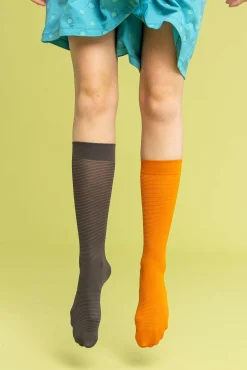Clearance Gudrun Sjödén Gestreifte Kniestrümpfe Aus Recyceltem Polyamid aschgrau