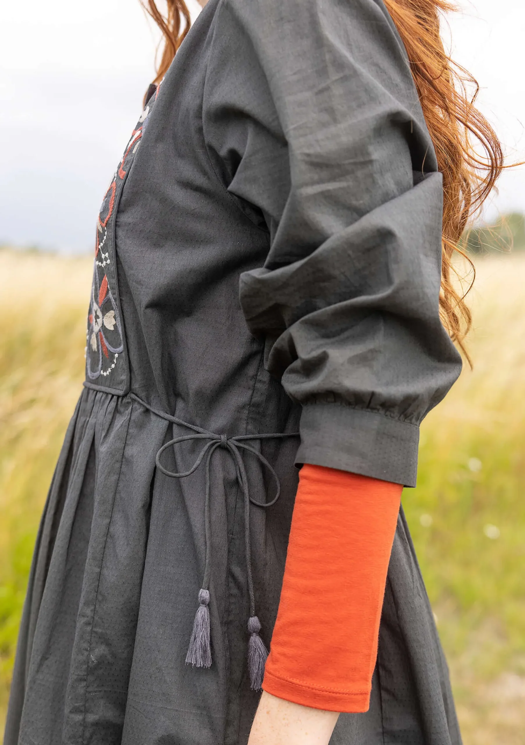 Sale Gudrun Sjödén Kleid Sahara Aus Bio-Baumwollgewebe dunkelaschgrau