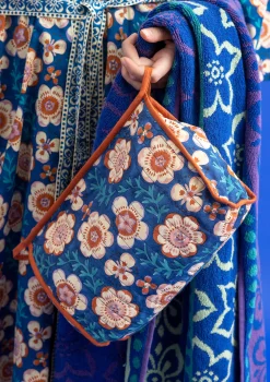Sale Gudrun Sjödén Kulturtasche Petals Aus Bio-Baumwolle porzellanblau